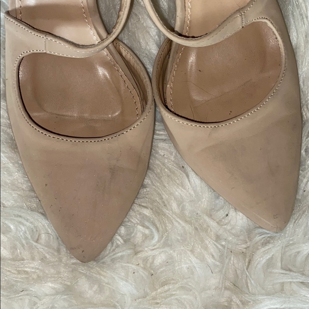 Shoes - Picture 4 of 5